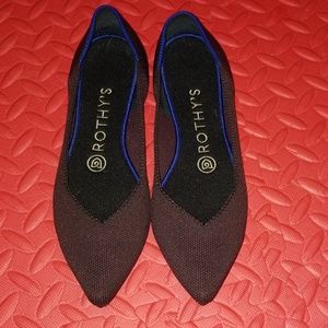 *** SOLD **** Rothy's RETIRED Port Points - 6.5